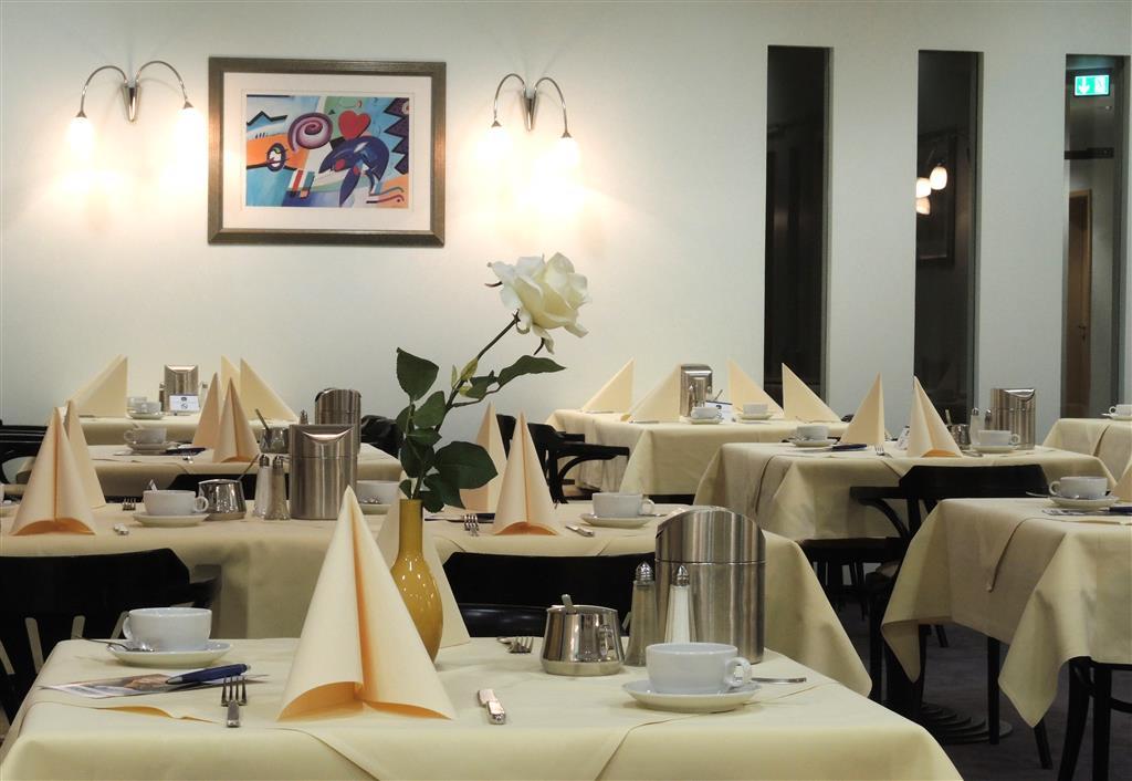 Best Western Hotel Im Forum Muelheim Mülheim an der Ruhr Restaurant photo
